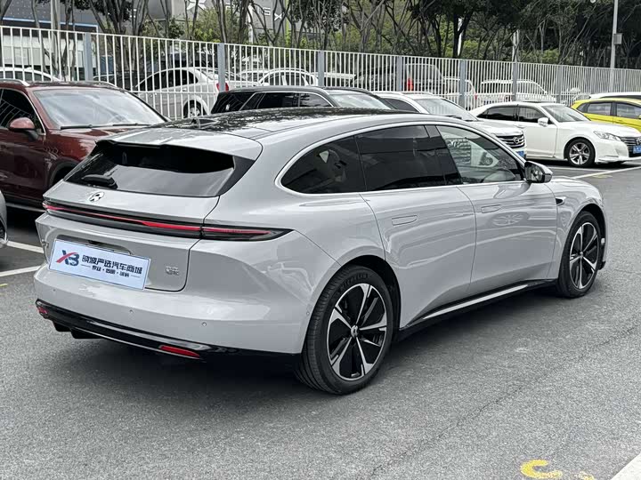 Фото 7 - Nio ET5T