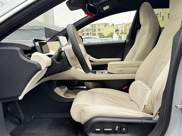 Фото 8 - Nio ET5T