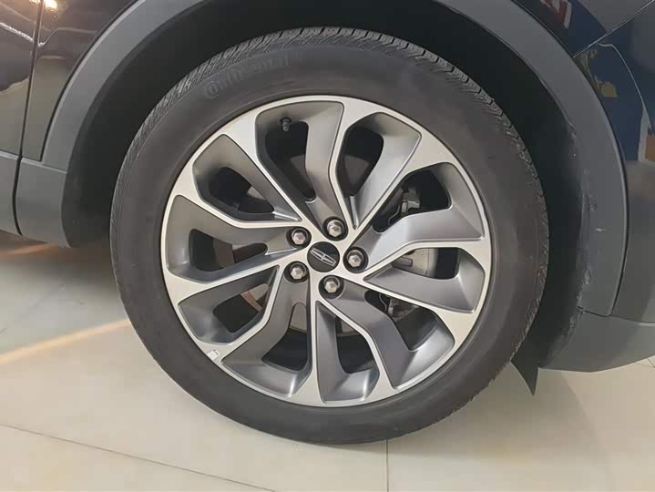 Фото 6 - Lincoln Nautilus