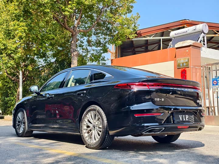 Photo 5 - Bestune B70