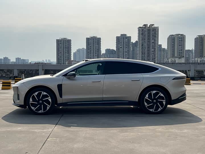 Фото 2 - Nio ET9