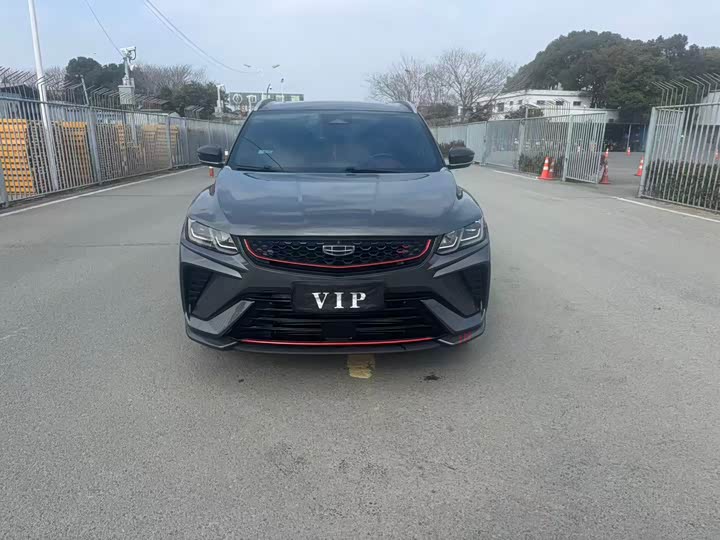 Фото 3 - Geely Coolray