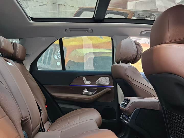 Фото 9 - Mercedes-Benz GLE-Class