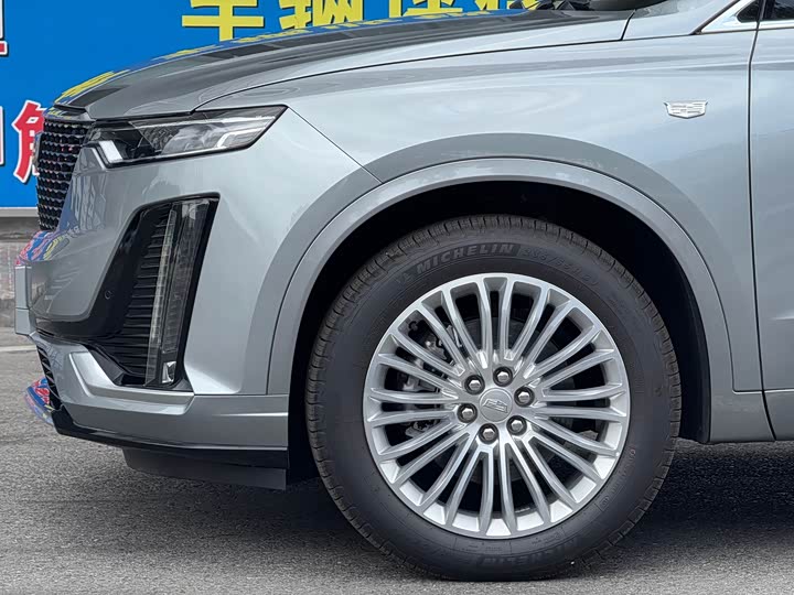 Фото 5 - Cadillac XT6