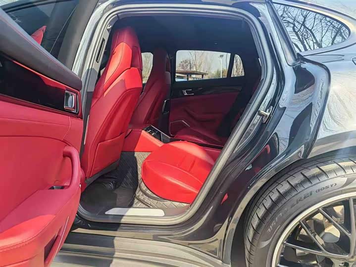 Фото 5 - Porsche Panamera Hybrid