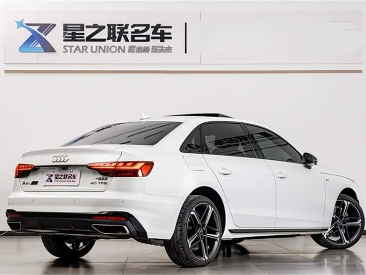 Фото 8 - Audi A4L