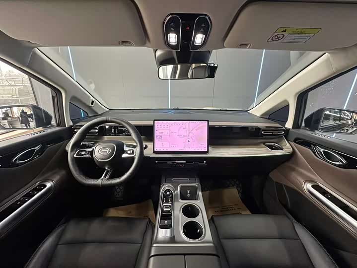 Фото 9 - GAC Trumpchi E8