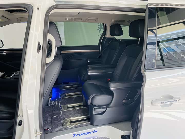 Фото 8 - GAC Trumpchi M8