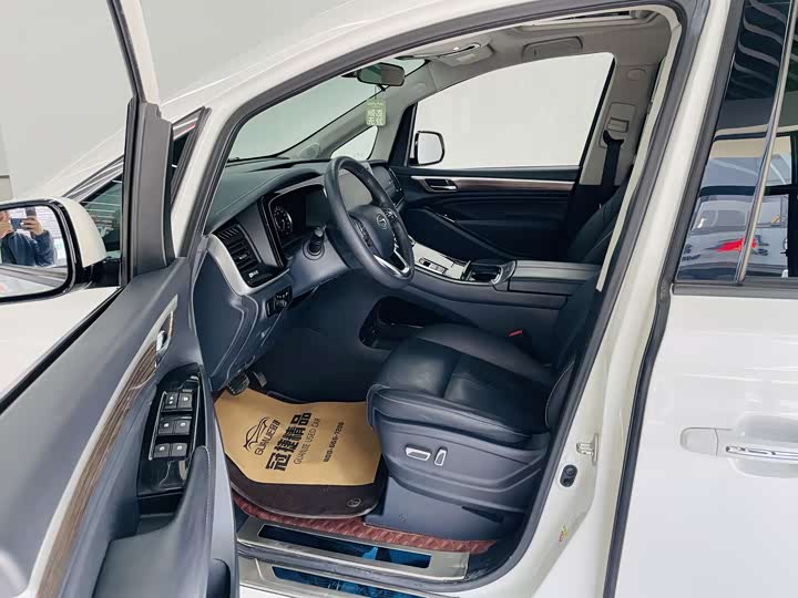 Фото 9 - GAC Trumpchi M8