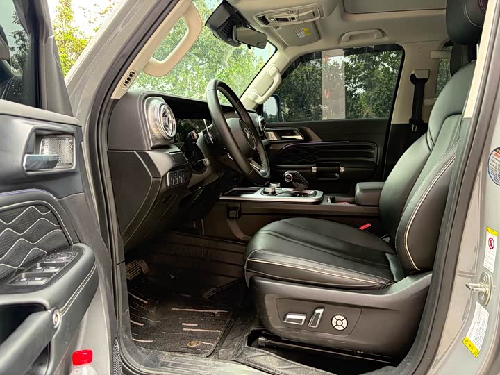 Фото 4 - Tank 300