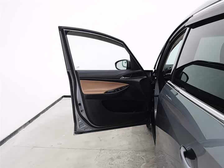 Фото 8 - Buick GL6