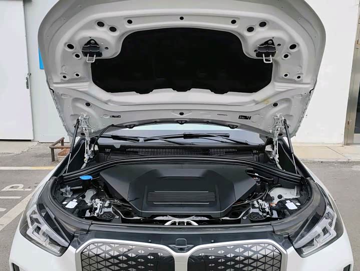 Фото 5 - BMW iX1