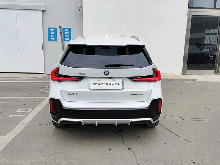 Фото 6 - BMW iX1