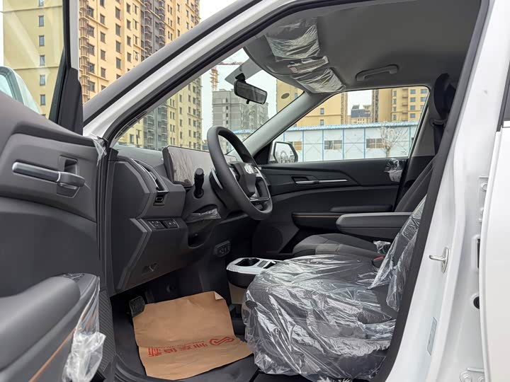 Фото 8 - Kia EV5