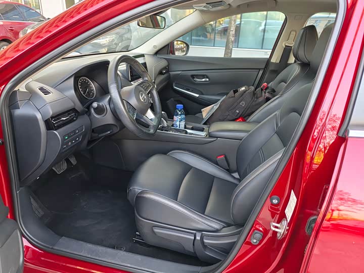 Фото 4 - Nissan Sylphy