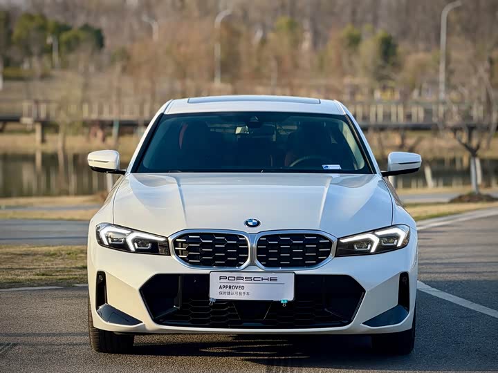 Фото 2 - BMW 3 Series