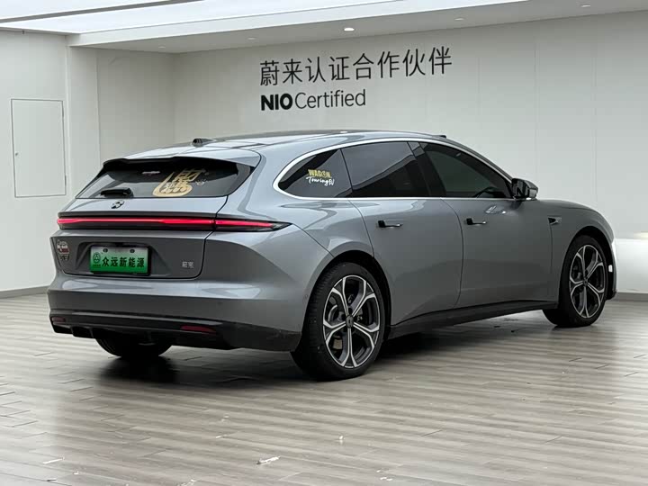 Photo 6 - Nio ET5T