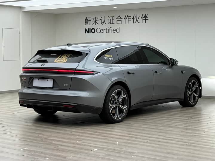 Photo 9 - Nio ET5T