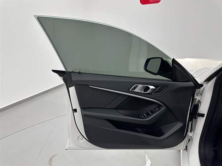 Фото 8 - BMW 2 Series