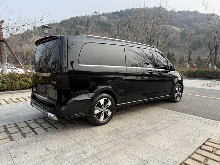 Фото 6 - Mercedes-Benz V-Class