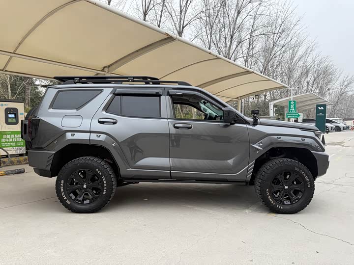 Photo 4 - Tank 400 Hybrid