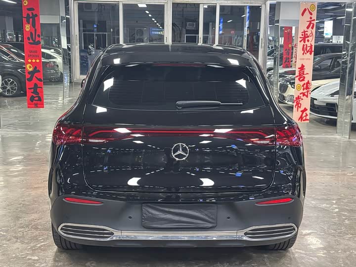 Фото 8 - Mercedes-Benz EQE