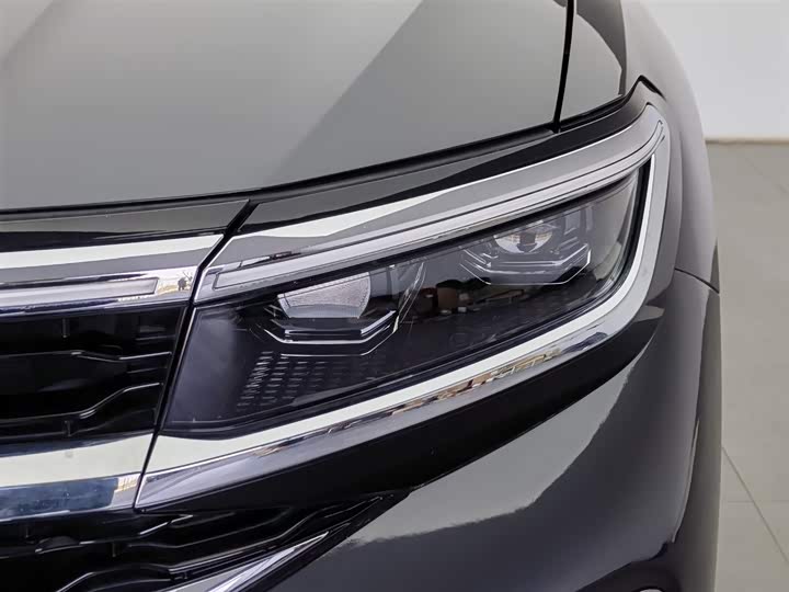 Фото 7 - Volkswagen Talagon