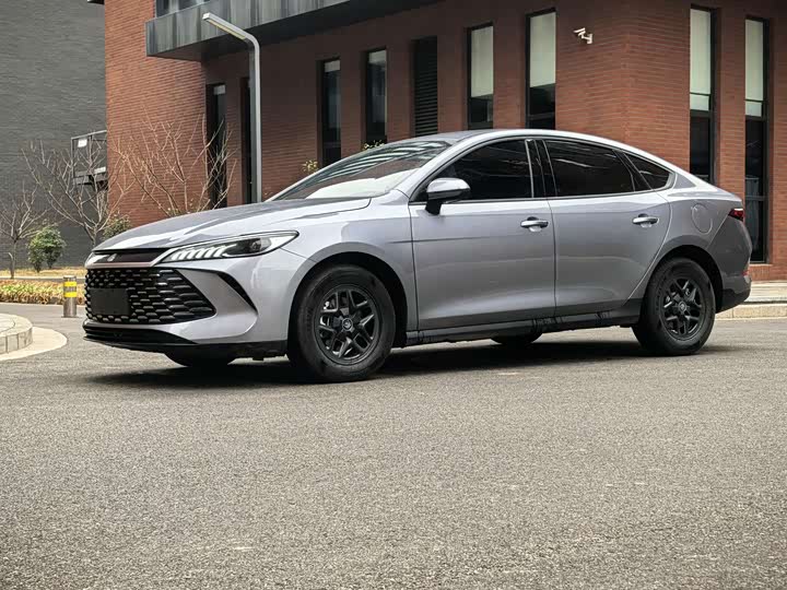 Фото 2 - BYD Qin Plus