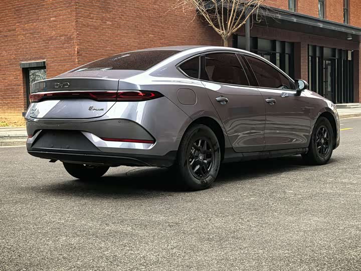 Фото 6 - BYD Qin Plus