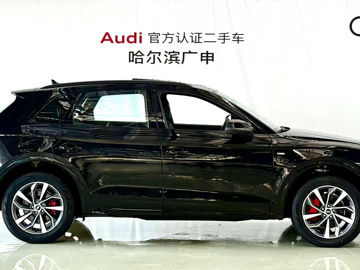 Фото 5 - Audi Q5L