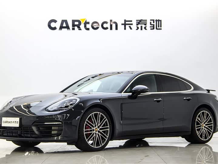 Фото 1 - Porsche Panamera