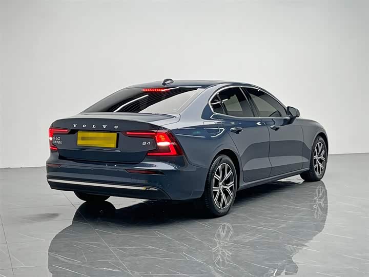 Фото 6 - Volvo S60