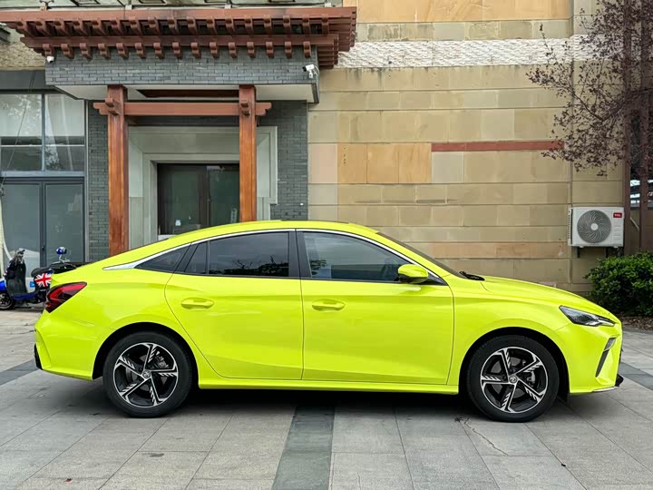 Фото 4 - MG Motor 5 Scorpio