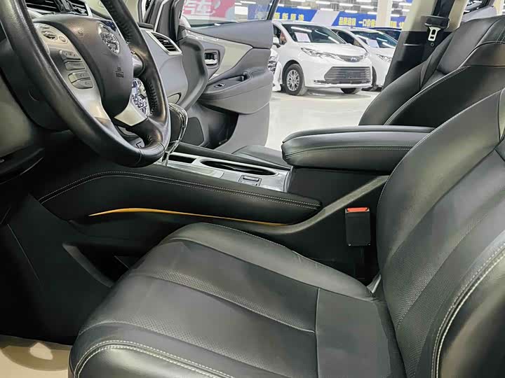 Фото 8 - Nissan Murano