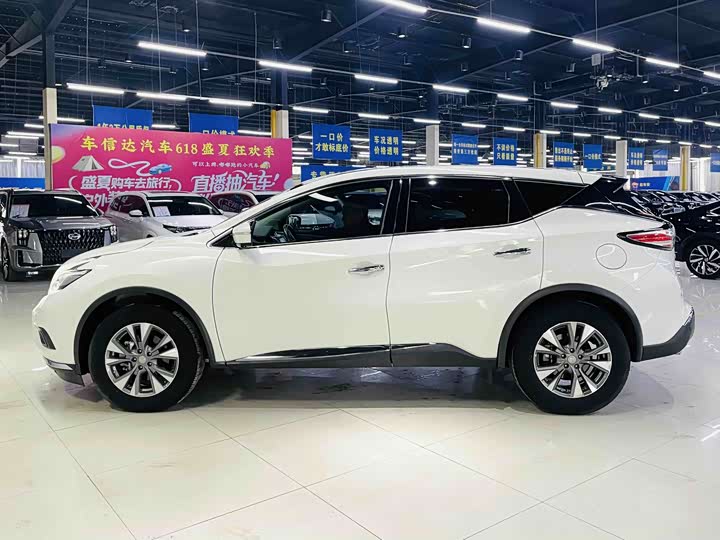 Фото 9 - Nissan Murano