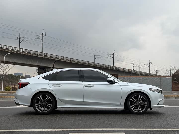 Фото 4 - Honda Integra