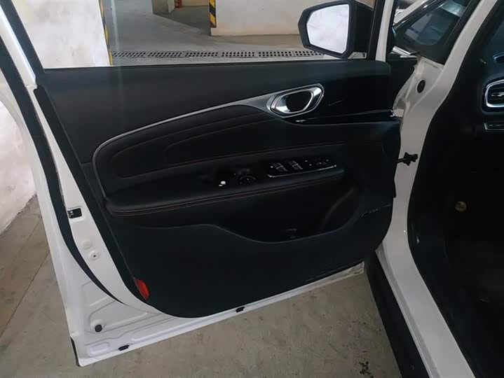 Фото 7 - GAC Aion V