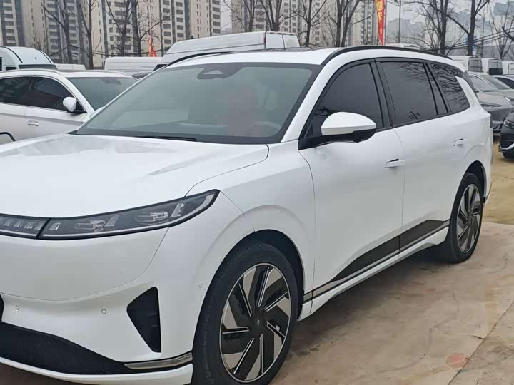 Фото 1 - Dongfeng Yipai eπ 008