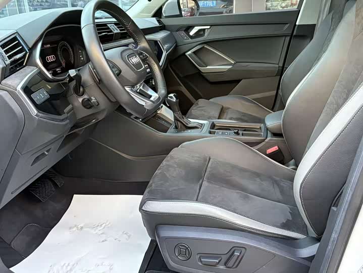 Фото 9 - Audi Q3