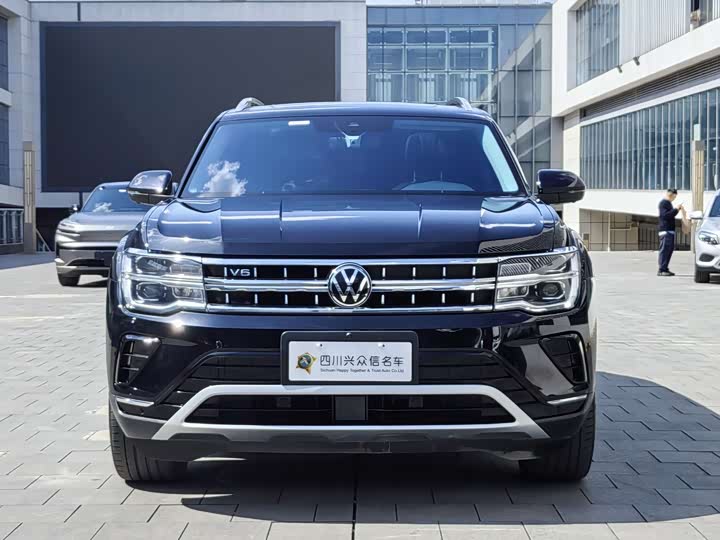 Photo 3 - Volkswagen Teramont Pro