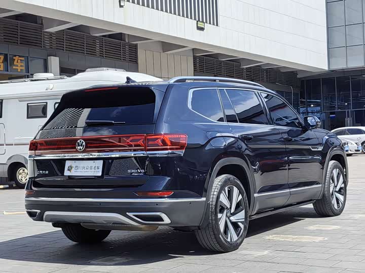 Photo 5 - Volkswagen Teramont Pro