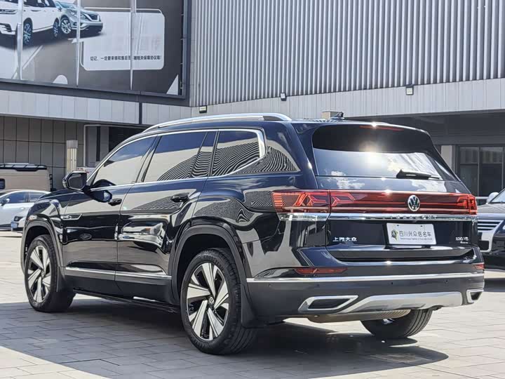 Photo 7 - Volkswagen Teramont Pro