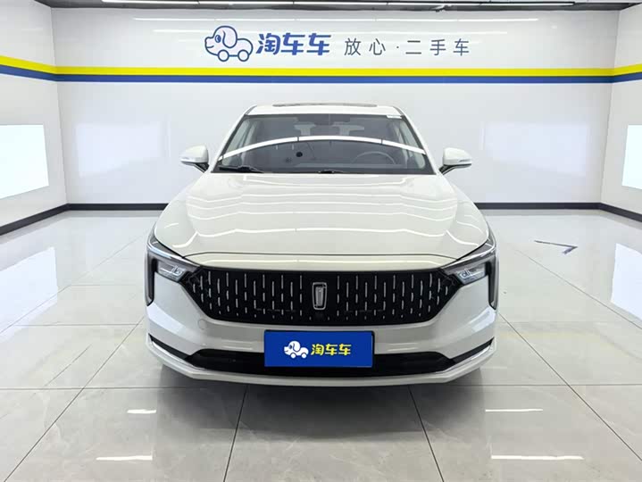 Фото 2 - Bestune B70