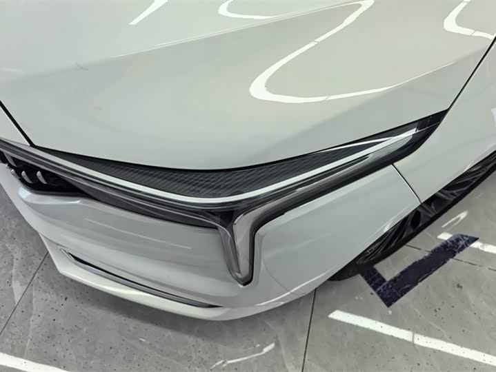 Фото 5 - Bestune B70