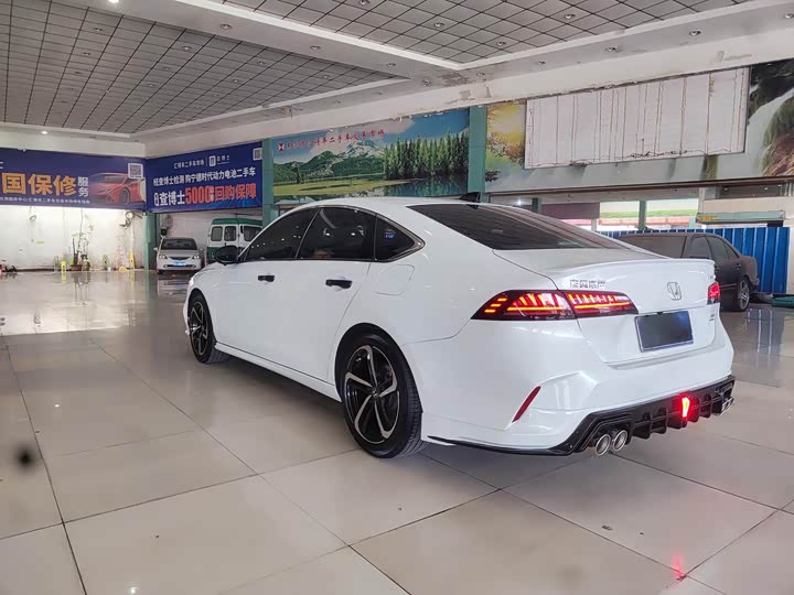 Фото 6 - Honda Inspire