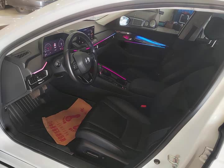 Фото 9 - Honda Inspire