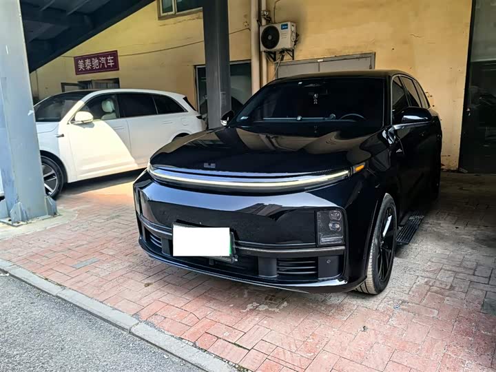 Фото 1 - LiXiang L7