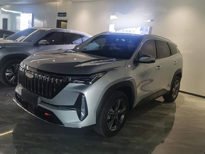 Фото 1 - Geely Atlas L