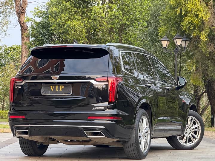 Фото 5 - Cadillac XT6