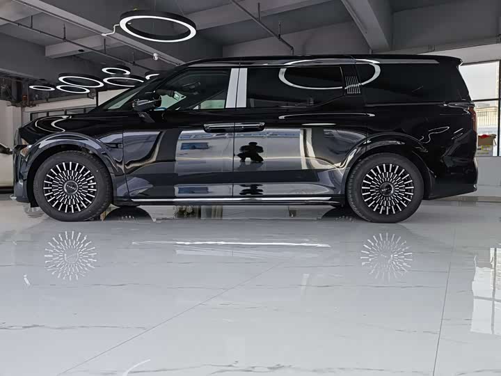 Фото 4 - Zeekr 009